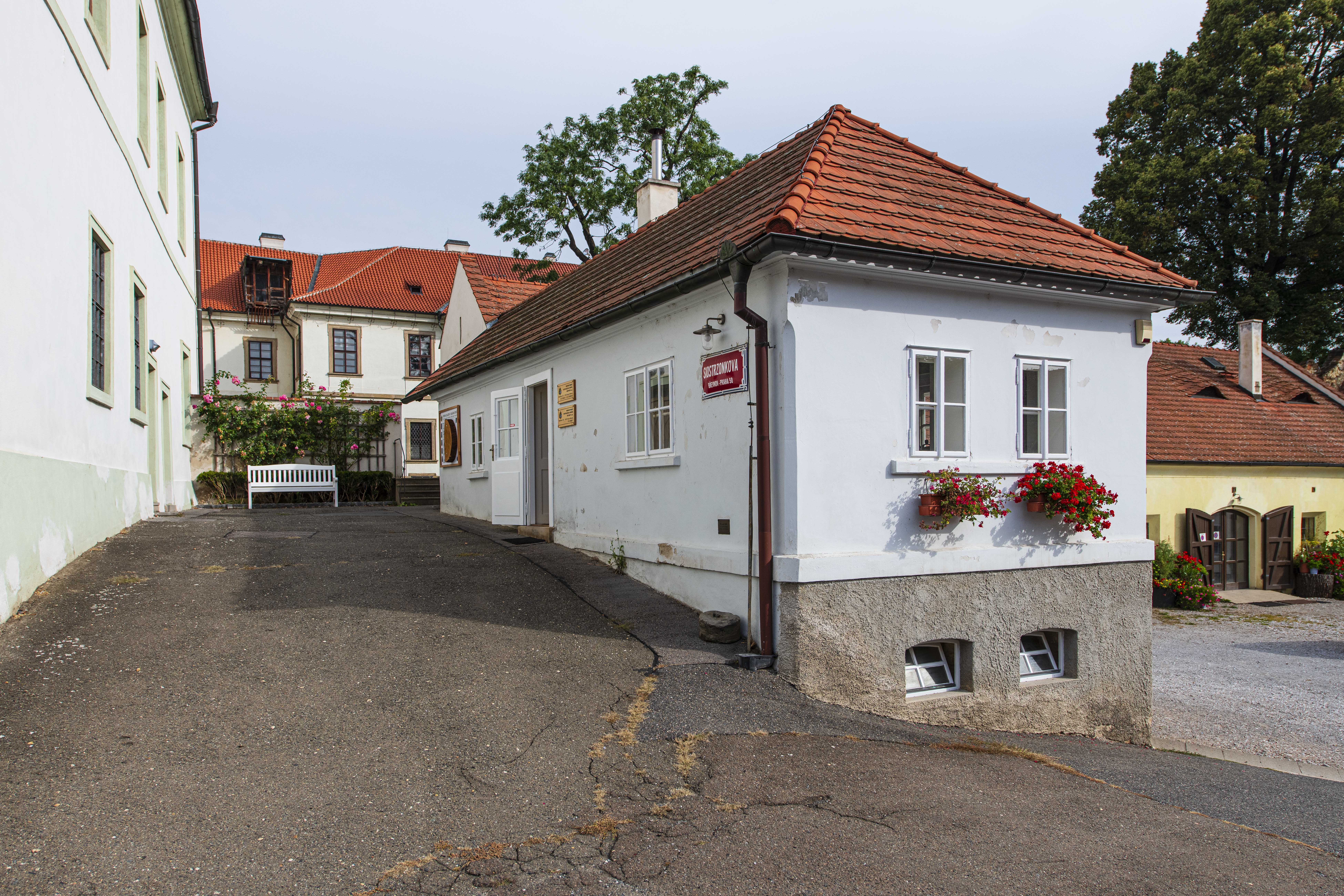 Kancelářká budova BHS v Břevnově