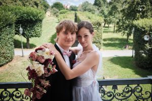 Svatba v klášteře, civilní obřad v horním sálu pavilonu Vojtěška v Břevnovském klášteře