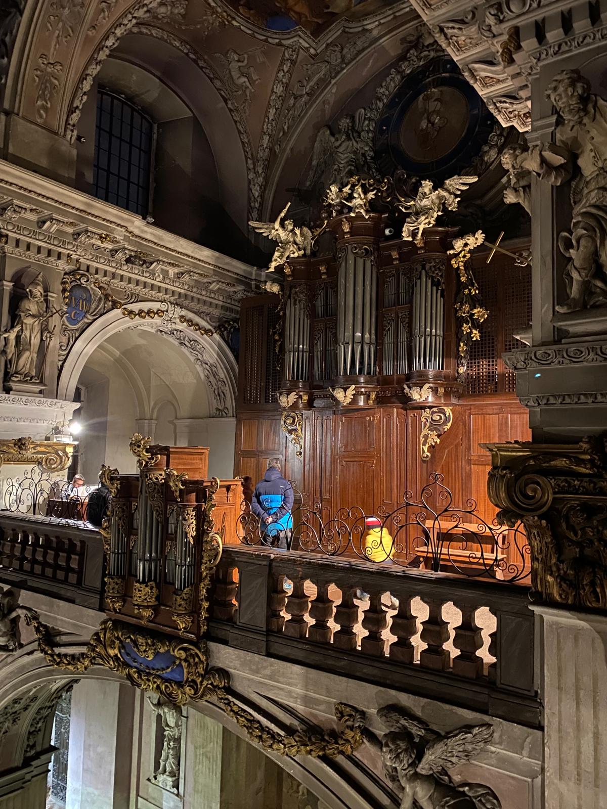 Klášterní varhany v kostele sv. Vojtěcha v Broumově detail nástroje